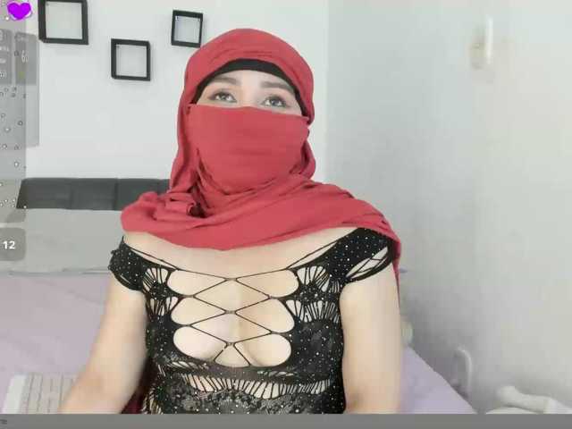Kamari- live cam on BongaCams