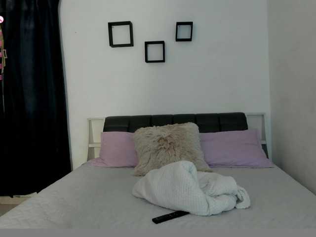 Kamari- live cam on BongaCams