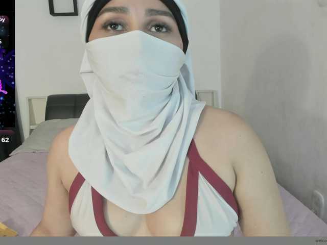 Kamari- live cam on BongaCams