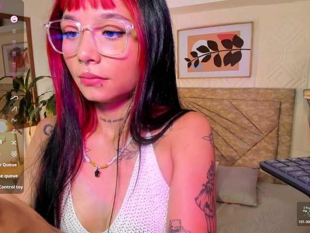 EmmaDuff live cam on BongaCams