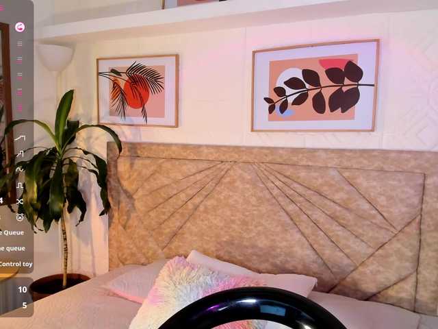 EmmaDuff live cam on BongaCams