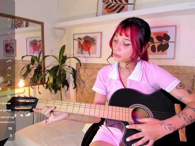 EmmaDuff live cam on BongaCams