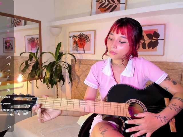 EmmaDuff live cam on BongaCams