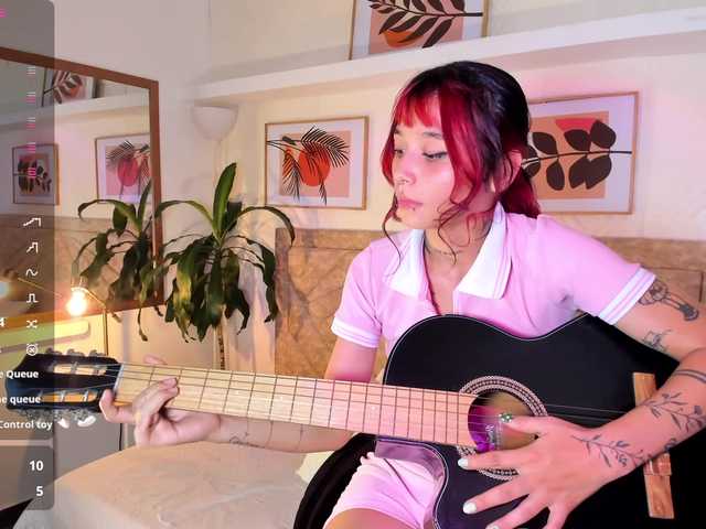 EmmaDuff live cam on BongaCams