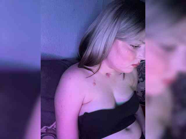 cherybaby-0's live room