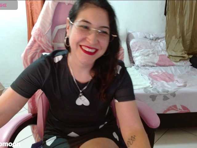 LEUKSNOMOONSEX live cam on BongaCams