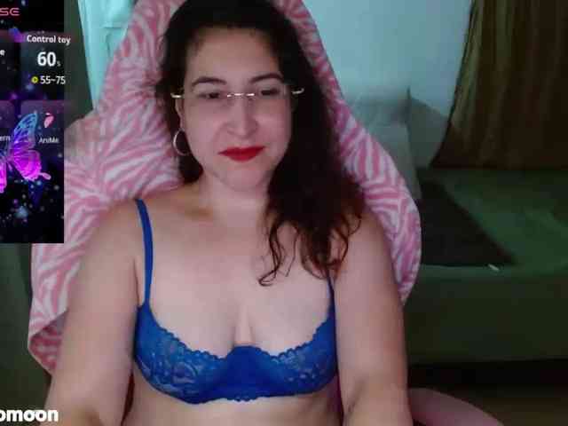 LEUKSNOMOONSEX webcam