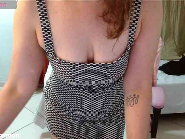 LEUKSNOMOONSEX webcam