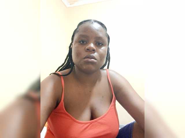 Tillah live cam on BongaCams