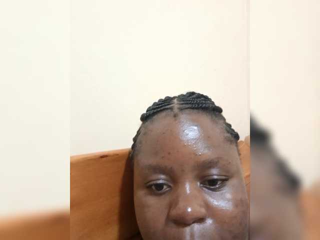 Tillah live webcam show