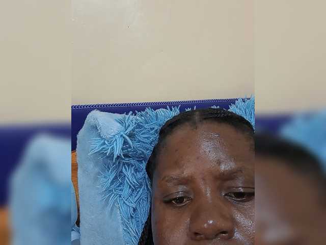 Tillah live cam