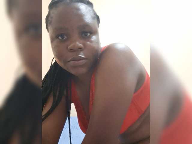 Tillah live cam on BongaCams