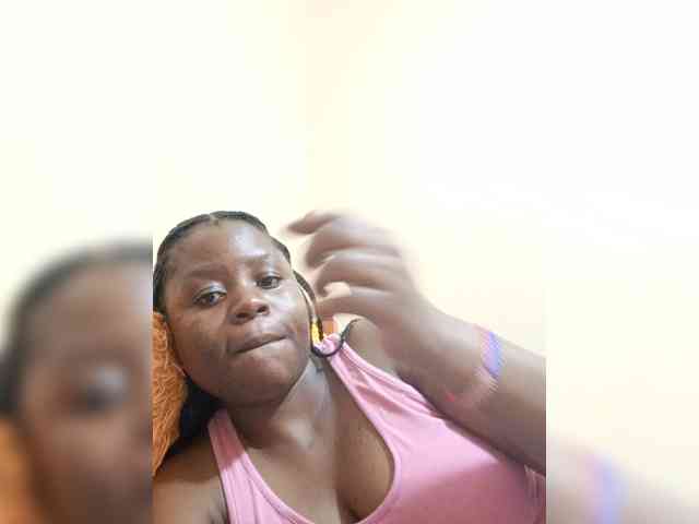 Tillah webcam