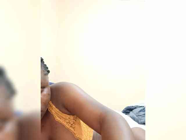 Tillah webcam