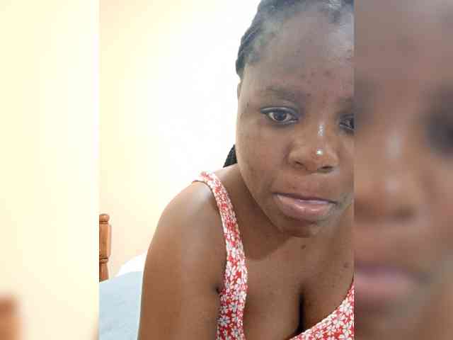 Tillah webcam