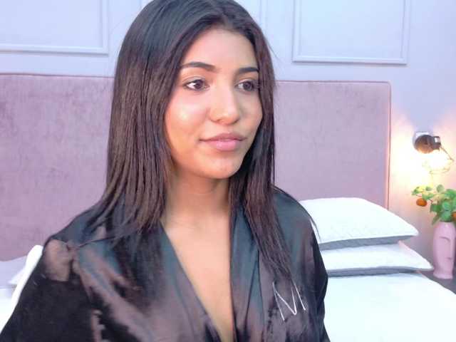 Serenne live cam on BongaCams