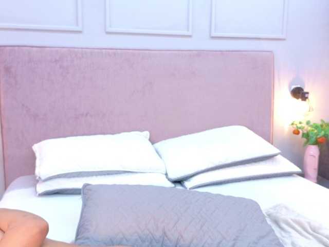 Serenne live cam on BongaCams