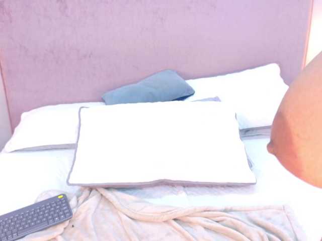 Serenne live cam on BongaCams