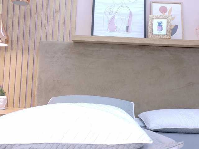 Serenne live cam on BongaCams