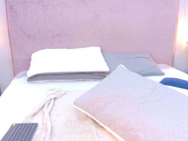 Serenne live cam on BongaCams