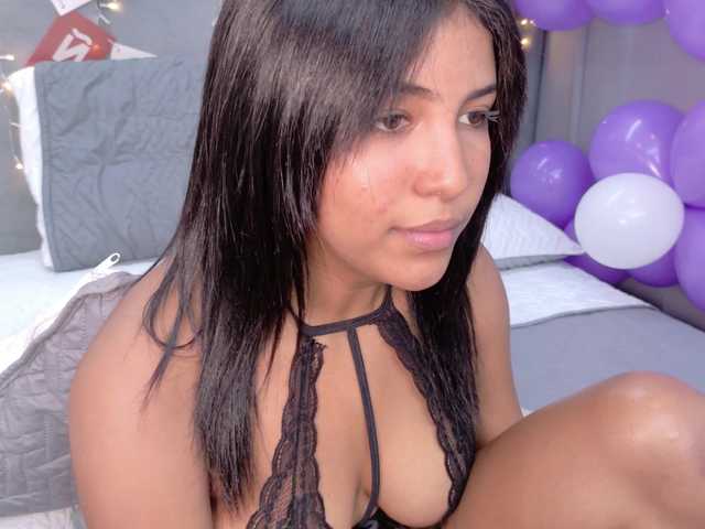 Serenne live cam on BongaCams