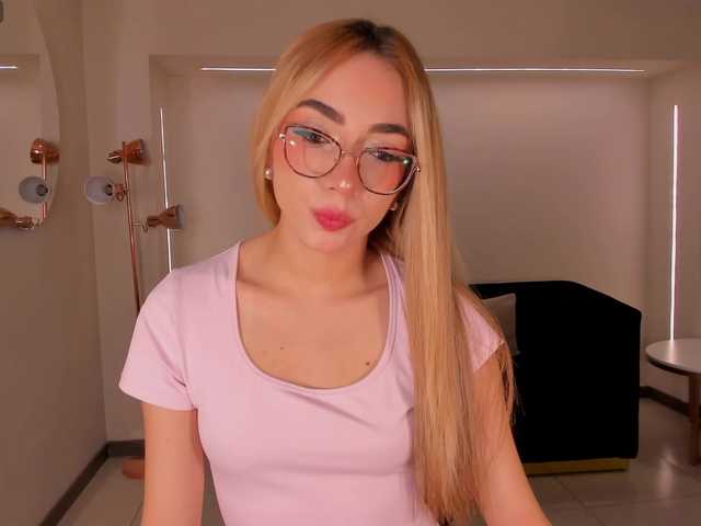 SophieLafont live webcam show