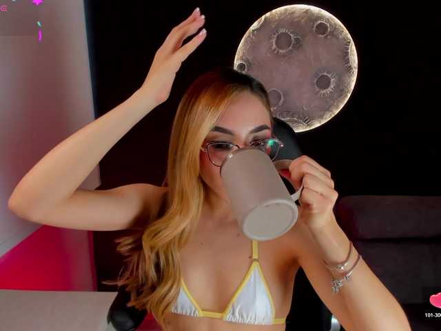 SophieLafont live cam preview
