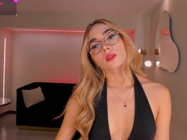 SophieLafont live webcam show