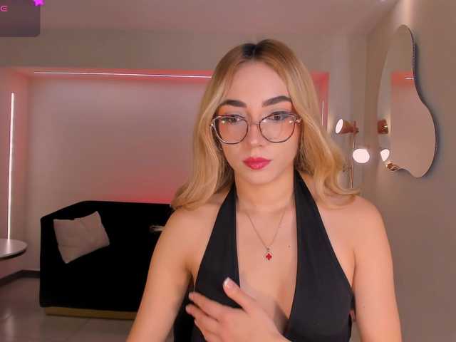 SophieLafont live webcam show
