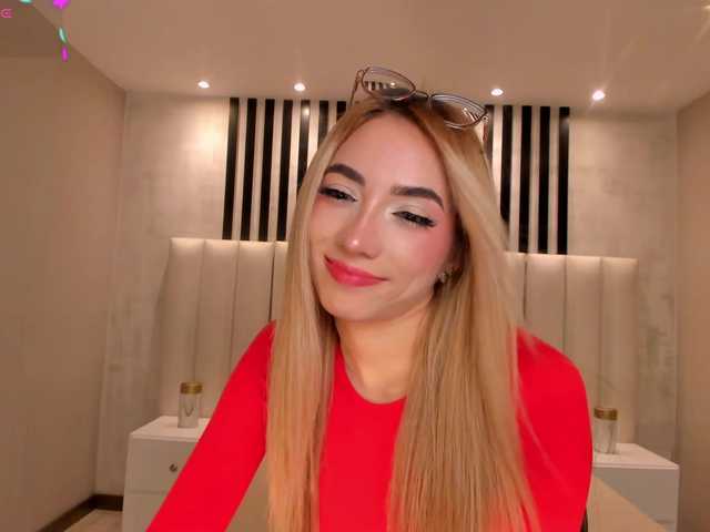 SophieLafont live cam on BongaCams