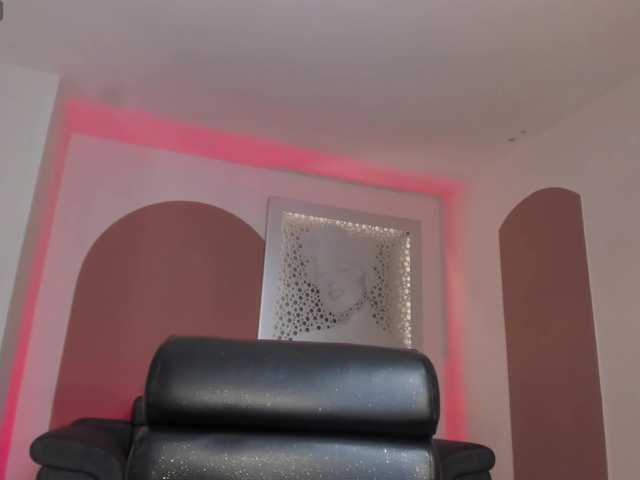 SophieLafont live webcam show