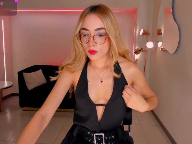 SophieLafont live webcam show