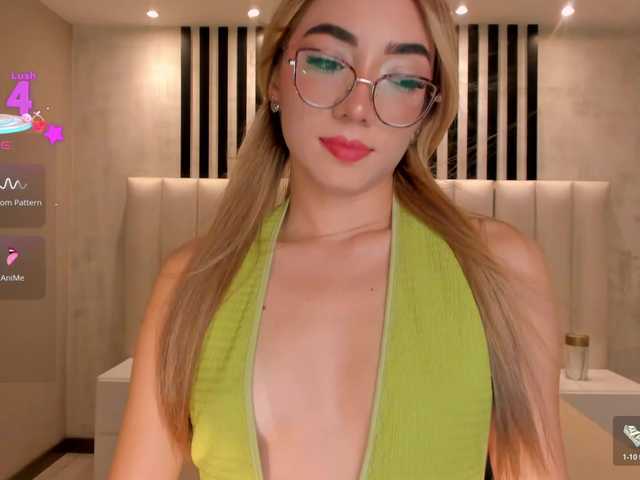 SophieLafont live cam on BongaCams