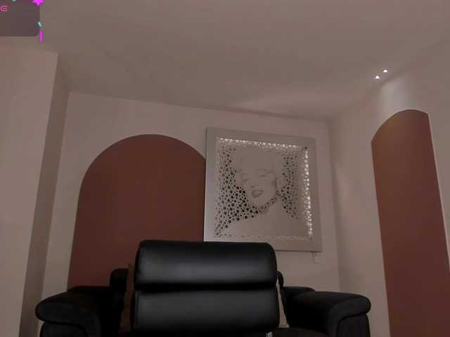 SophieLafont live webcam show