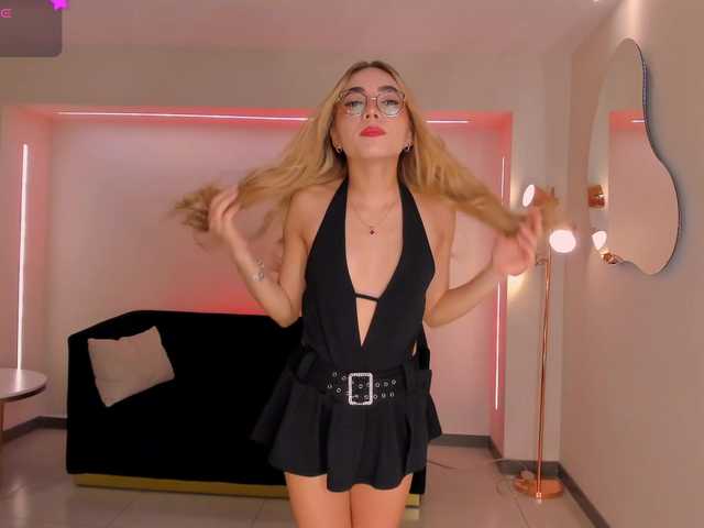 SophieLafont live cam on BongaCams