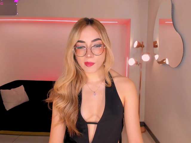 SophieLafont live webcam show