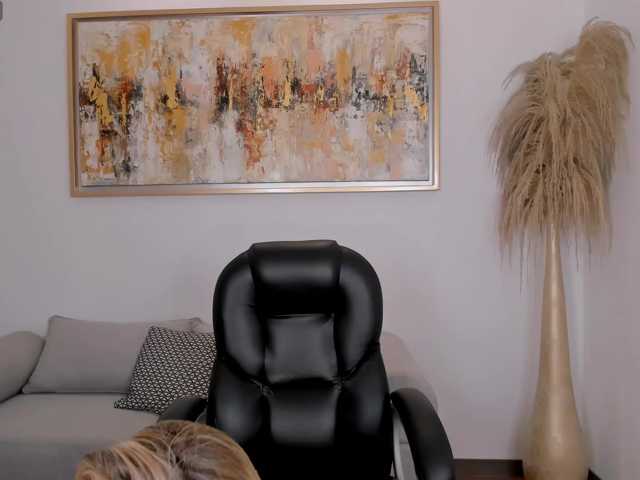 SophieLafont live cam on BongaCams