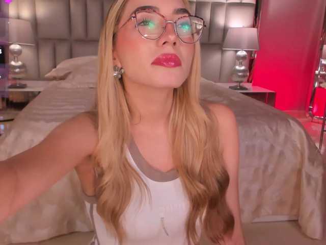 SophieLafont live cam preview