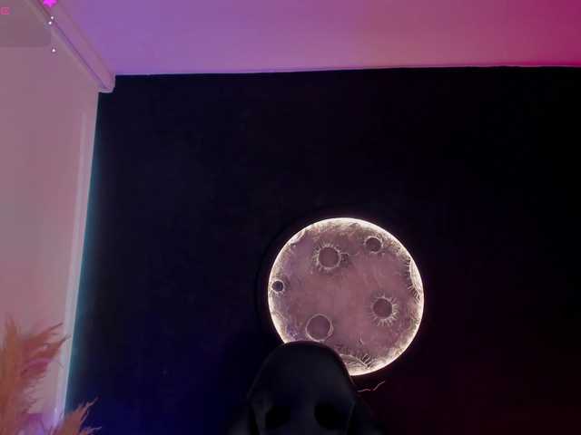SophieLafont live cam on BongaCams