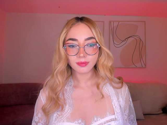 SophieLafont live webcam show