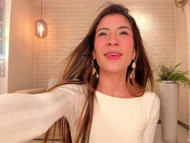 ArianaCastillo live cam on BongaCams