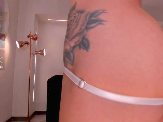 ArianaCastillo live cam on BongaCams
