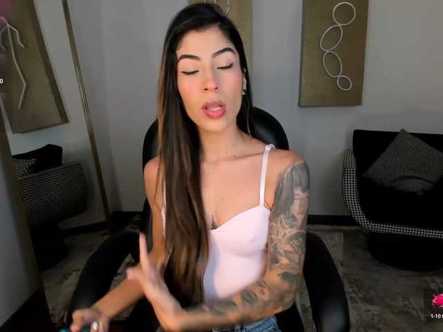ArianaCastillo live cam on BongaCams
