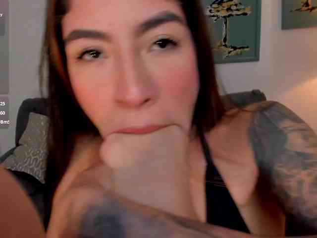 arianacastillo's live room