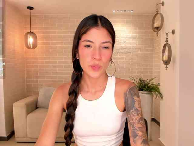 ArianaCastillo webcam