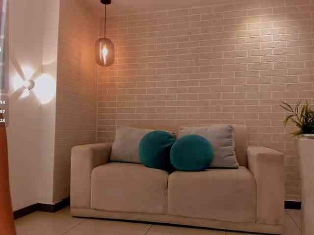 ArianaCastillo webcam