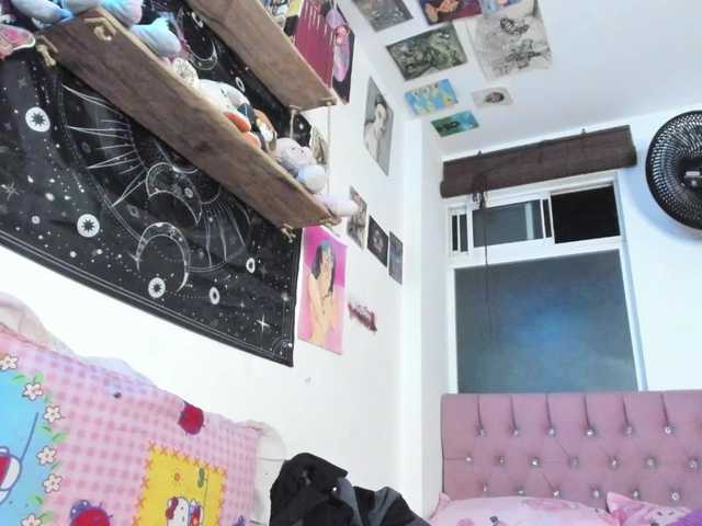 ronnetemiller live cam on BongaCams