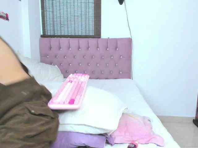 ronnetemiller webcam