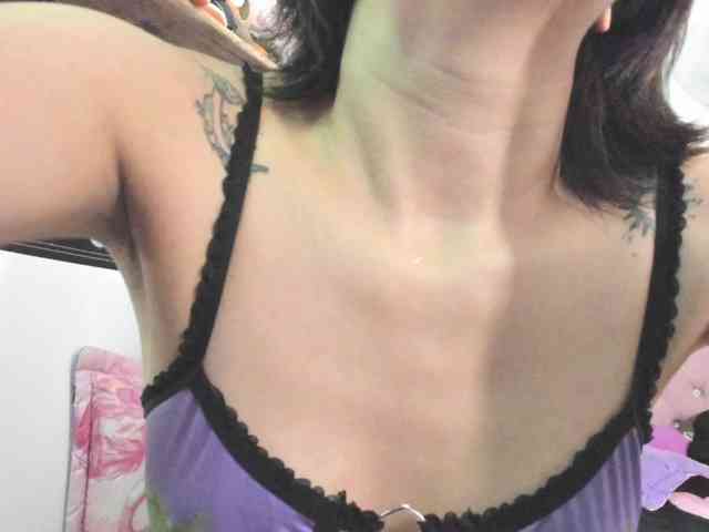 ronnetemiller webcam