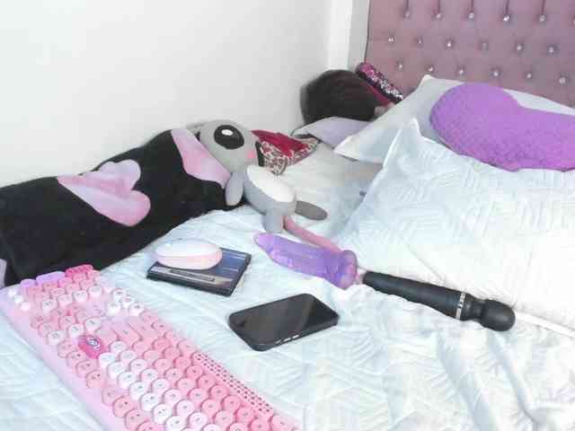 ronnetemiller webcam